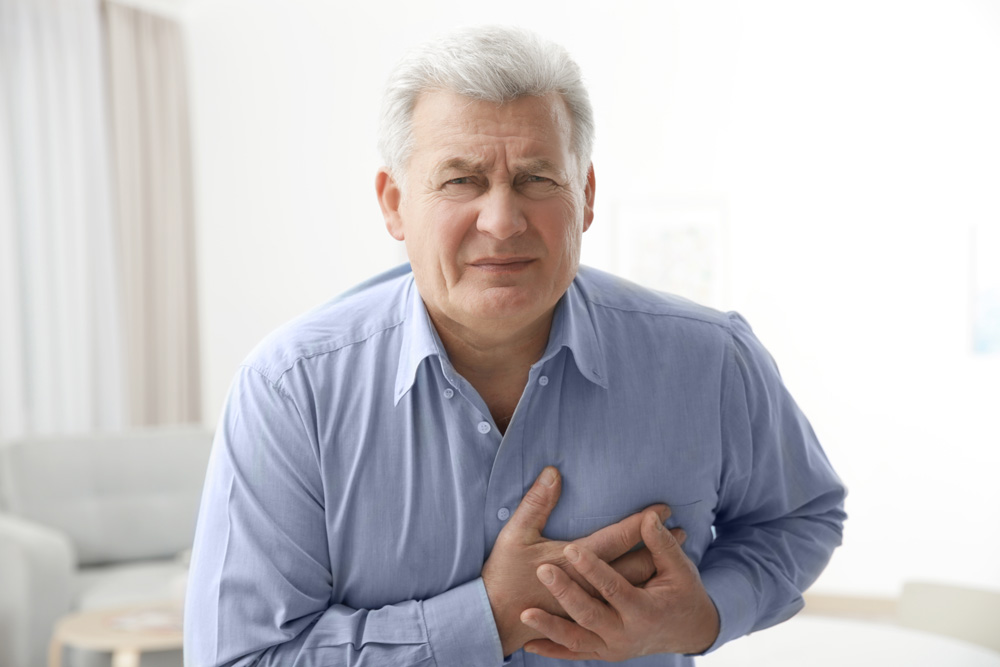 علت درد زیر سینه چپ در مردان